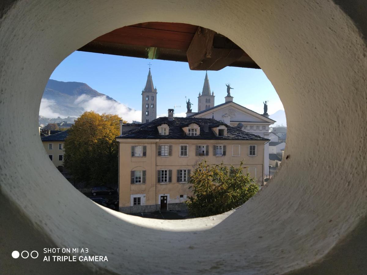 Un Oeil Sur La Cathedrale Apartment Аоста Екстериор снимка